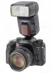 Dynax 7 with Flash