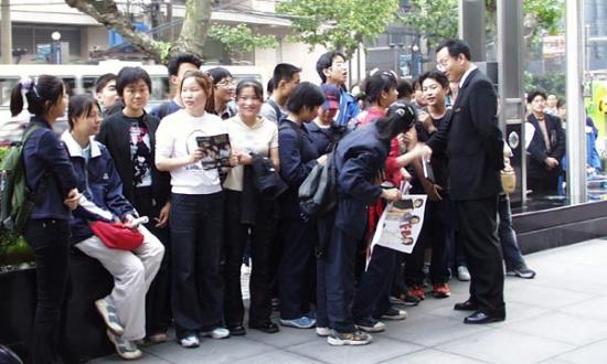 ͼ鿴ԭʼС

:  1021627981d.jpg
鿴: 333
С:  53.9 KB