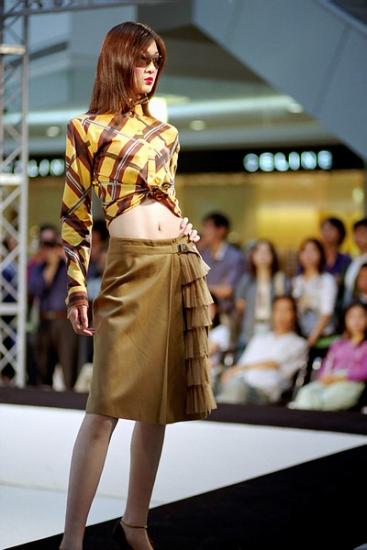 ͼ鿴ԭʼС

:  20011004-26.jpg
鿴: 275
С:  56.0 KB