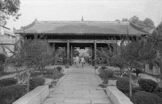 ���ͼ��鿴ԭʼ��С

����:  qingzhen01.jpg
�鿴����: 516
��С:  77.1 KB