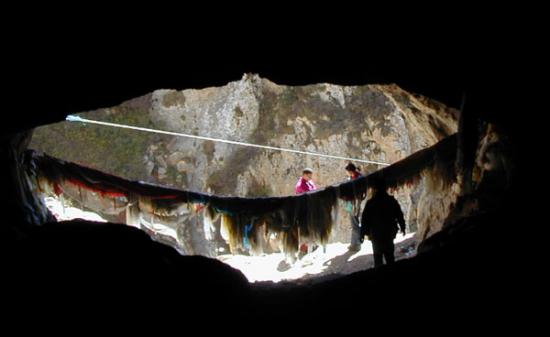 ���ͼ��鿴ԭʼ��С

����:  dscn8324cave.jpg
�鿴����: 380
��С:  47.0 KB
