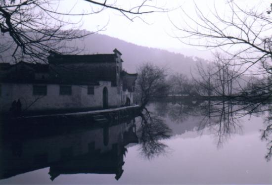 ���ͼ��鿴ԭʼ��С

����:  hongcun3.jpg
�鿴����: 332
��С:  89.3 KB