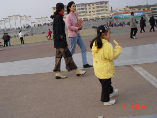 ͼ鿴ԭʼС

:  dsc00231a.jpg
鿴: 277
С:  119.3 KB