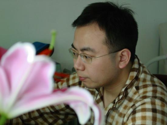 ���ͼ��鿴ԭʼ��С

����:  alex.jpg
�鿴����: 426
��С:  144.3 KB